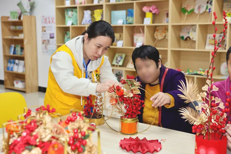 【媒体聚焦】中国社会报：一场陪伴，助“精康”服务对象向阳而行丨2026新春走基层